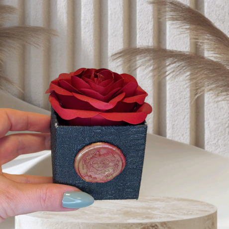 Petite Flower Box - Ruby Noire
